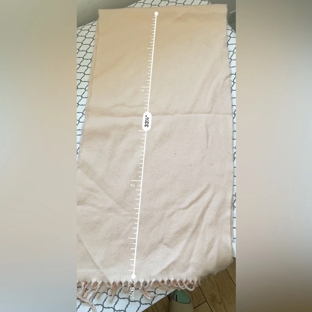 Elegant Cream / Pink Fringe Scarf